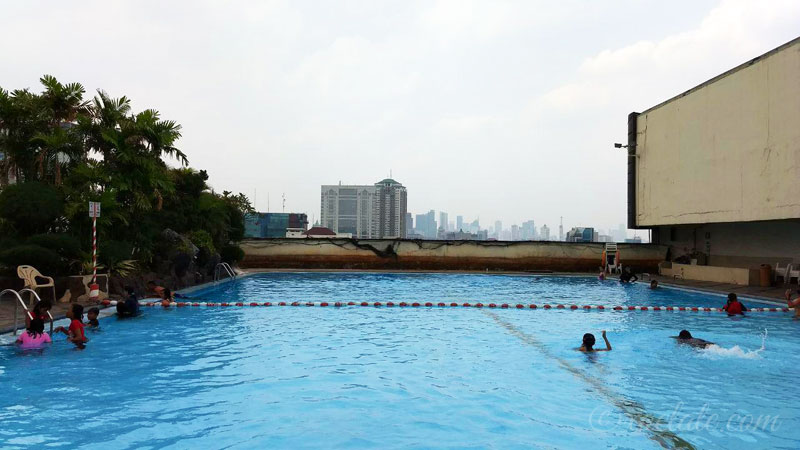 Weekend Swimming at Gajah Mada Plaza